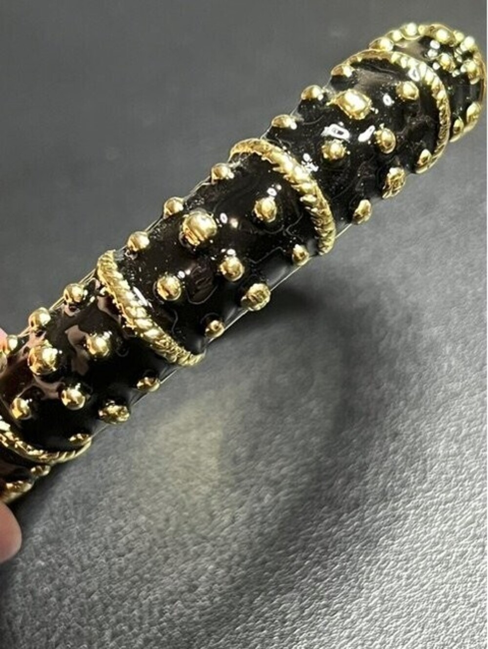 B7445 Lilly Pulitzer Hinged Bangle Bracelet Black Enamel Gold Tone Studded 8"